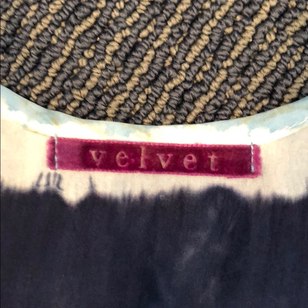 Velvet flowy tank - Picture 2 of 2
